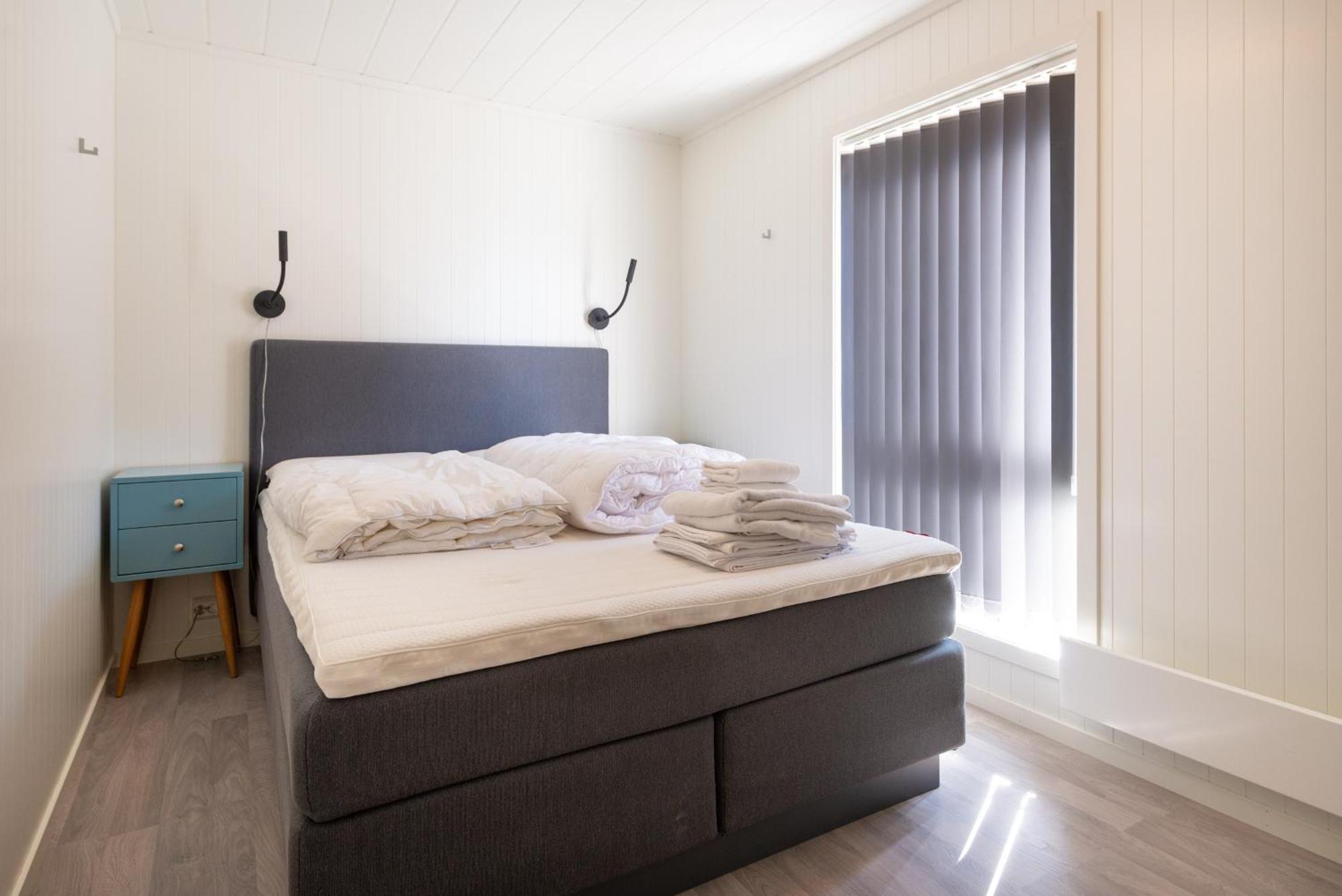 Lofoten Waterfront Luxury Lodge บอลสตาด ภายนอก รูปภาพ
