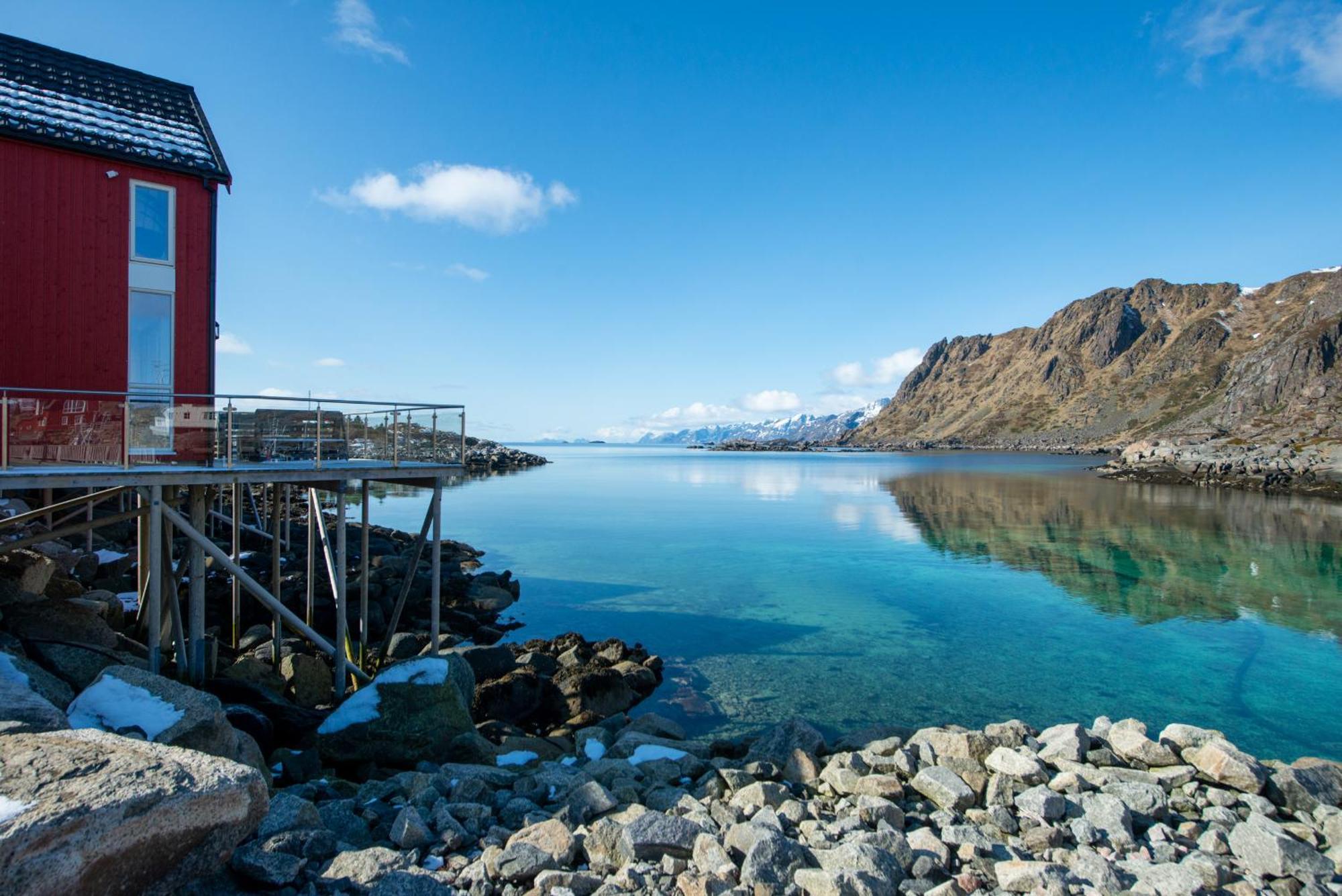 Lofoten Waterfront Luxury Lodge บอลสตาด ภายนอก รูปภาพ