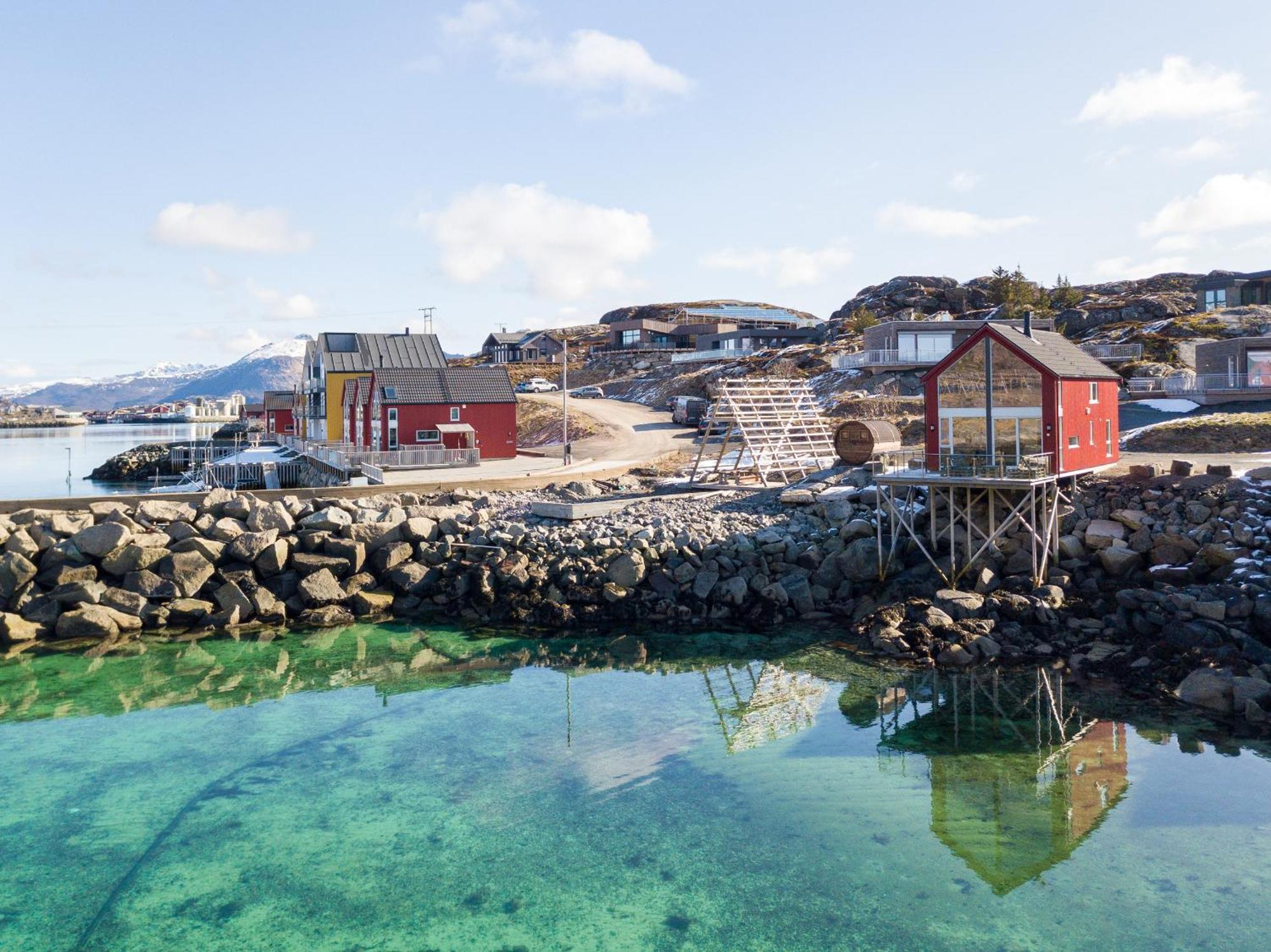 Lofoten Waterfront Luxury Lodge บอลสตาด ภายนอก รูปภาพ